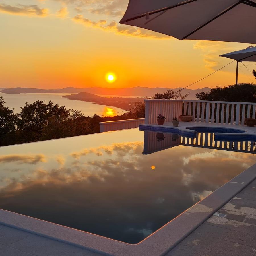 Sea View Luxury Apart Hotel Villa Conte With Swiming Pool And Romantic Spa Подстрана Экстерьер фото
