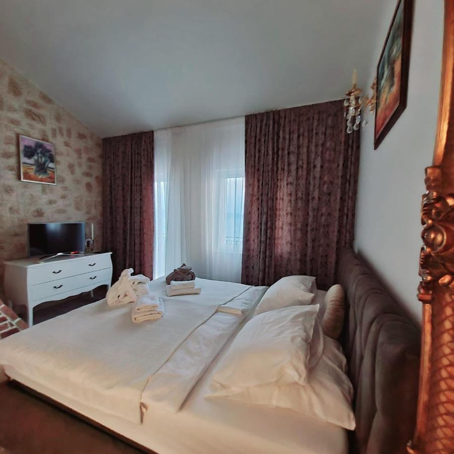 Sea View Luxury Apart Hotel Villa Conte With Swiming Pool And Romantic Spa Подстрана Экстерьер фото