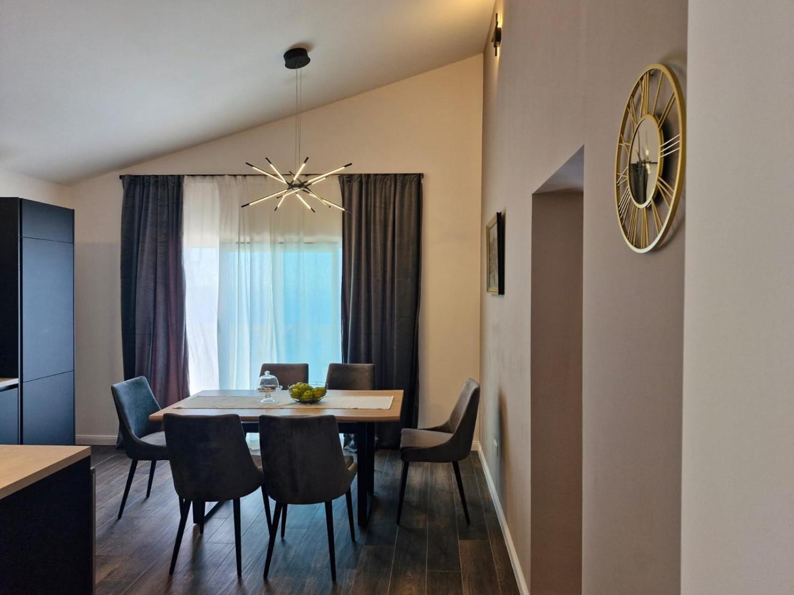 Sea View Luxury Apart Hotel Villa Conte With Swiming Pool And Romantic Spa Подстрана Экстерьер фото